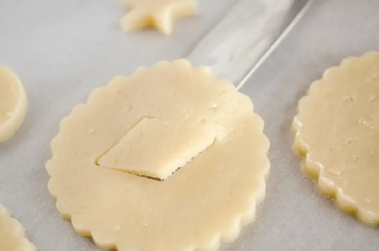 Do you use Cookie Cutters the Hard Way or the Easy Way? - The Goldilocks Kitchen