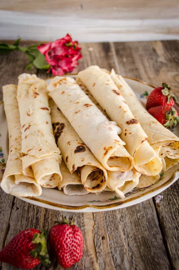 http://goldilockskitchen.com/wp-content/uploads/2018/02/Lefse9-678x1024.jpg