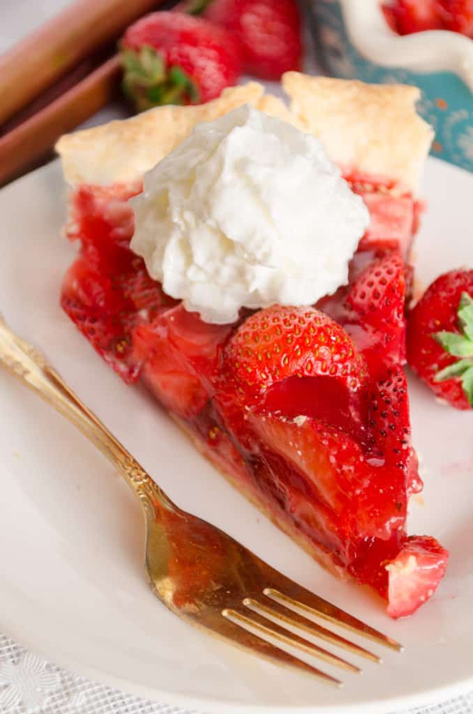 Easy Strawberry Rhubarb Pie Slice