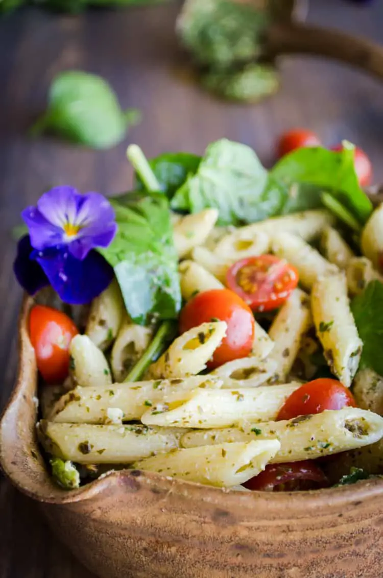 Spinach Feta Pesto Pasta Salad