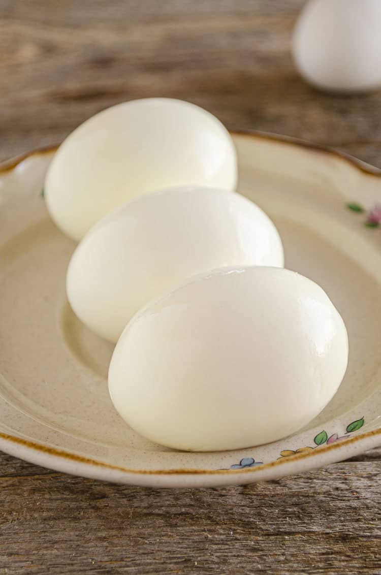ez Eggs Hard Boiled Egg Peeler Peels 3 Eggs at Once As Seen On TV