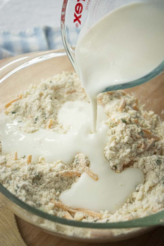 Cheddar biscuits4